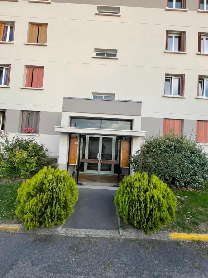 Studio Aux Portes De Paris Chatou Exterior foto